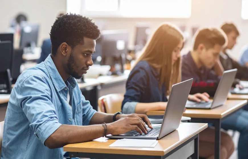 Which Online Degree Is Best for Digital Marketing Careers in India?